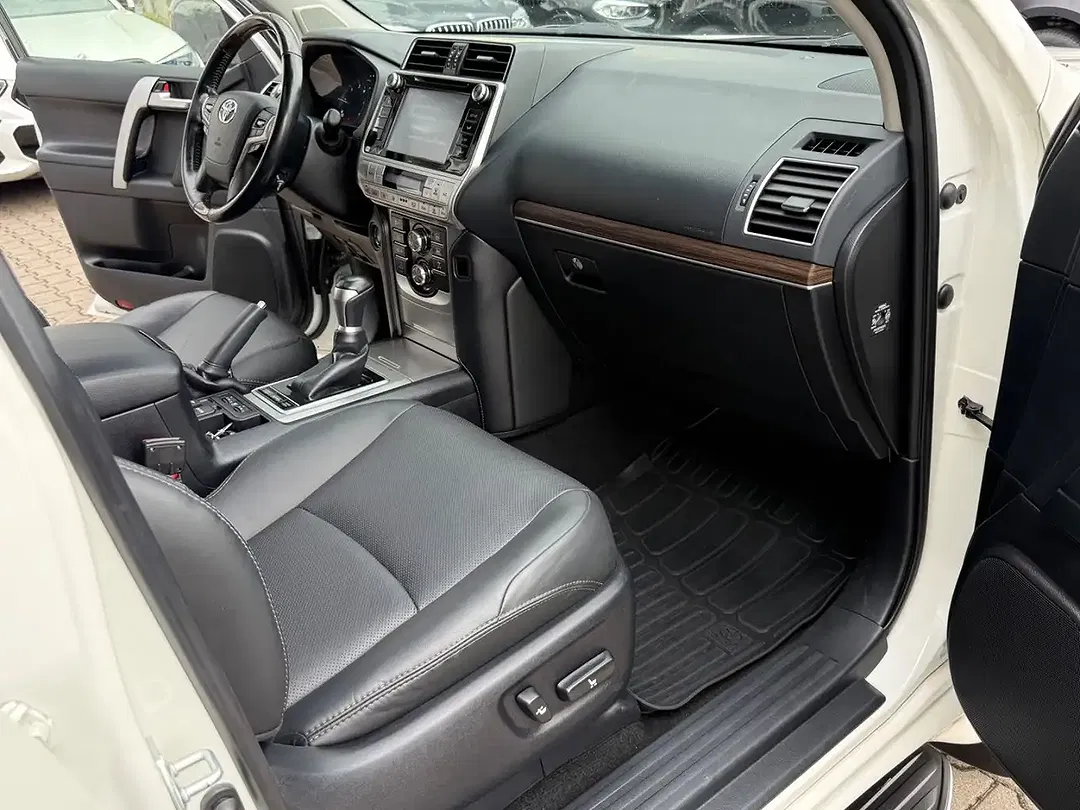 Toyota Land Cruiser 2.8 D-4D Edition - Thumbnail 13