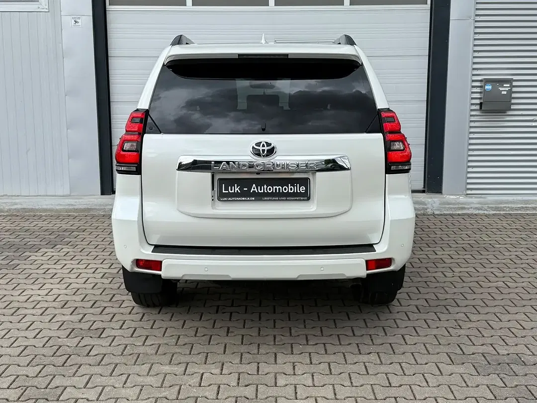 Toyota Land Cruiser 2.8 D-4D Edition - Thumbnail 5