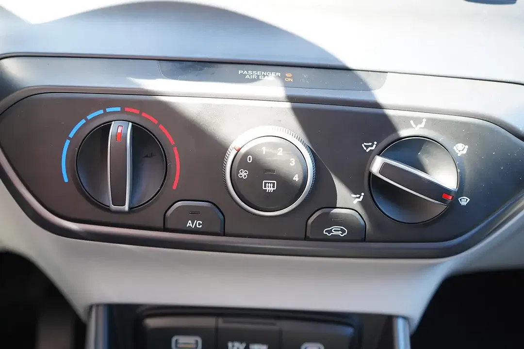 Hyundai i20 1.2 - Thumbnail 14