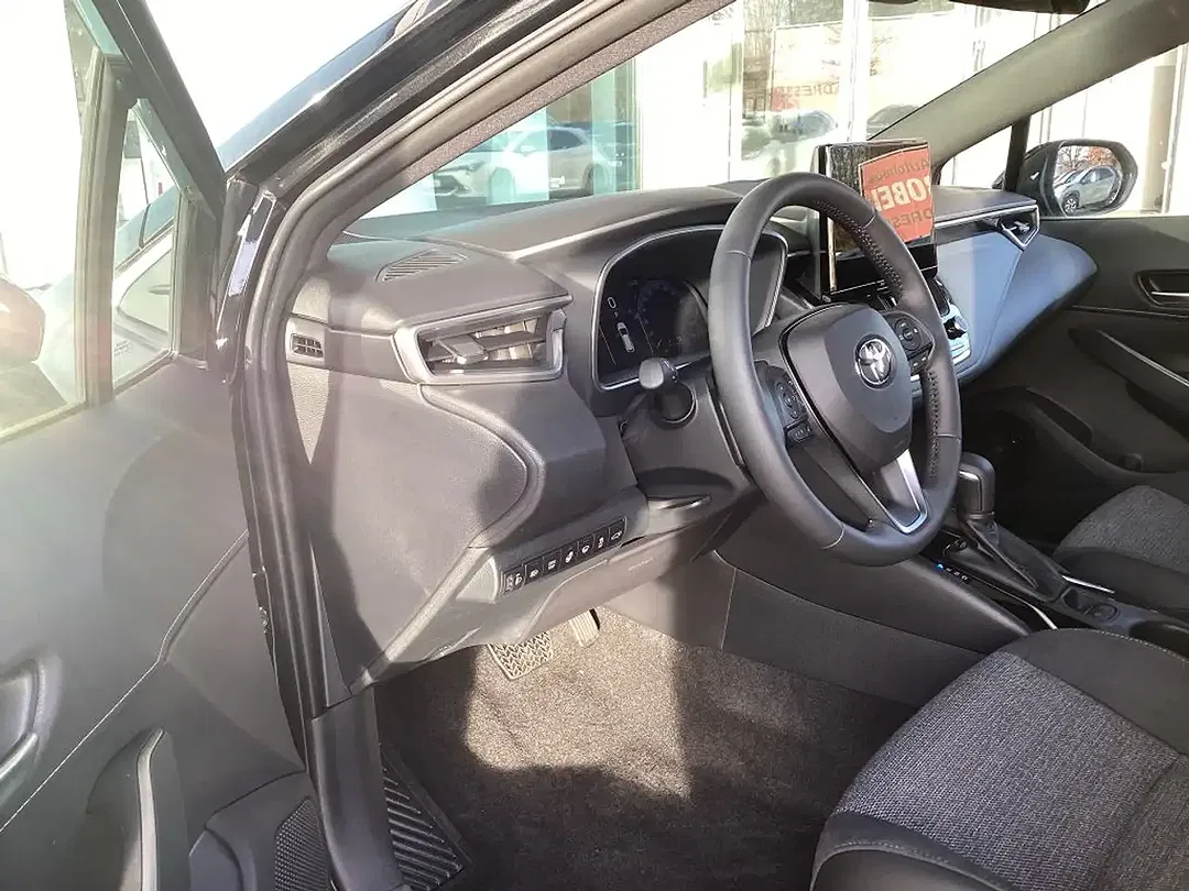 Toyota Corolla Hybrid Teamplayer - Thumbnail 7