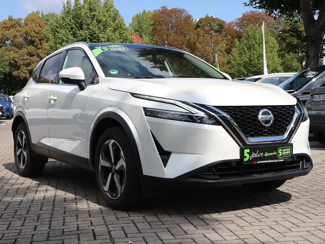 Nissan Qashqai 1.3 DIG-T MHEV Premiere Edition - Thumbnail 3