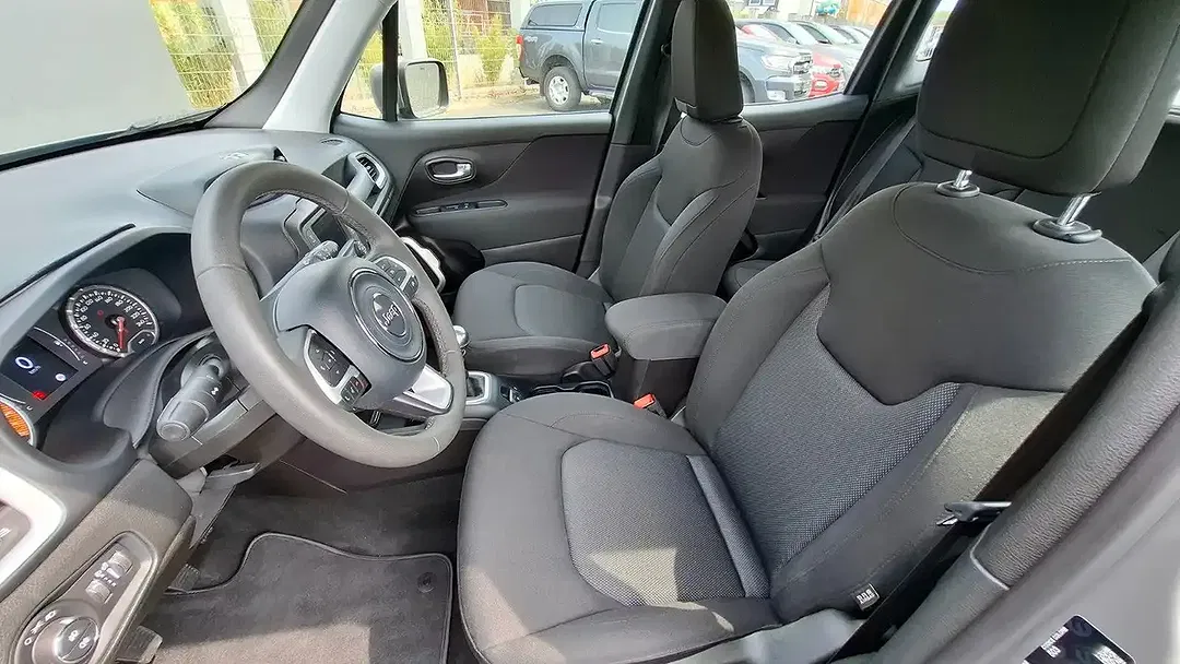 Jeep Renegade Longitude - Thumbnail 10