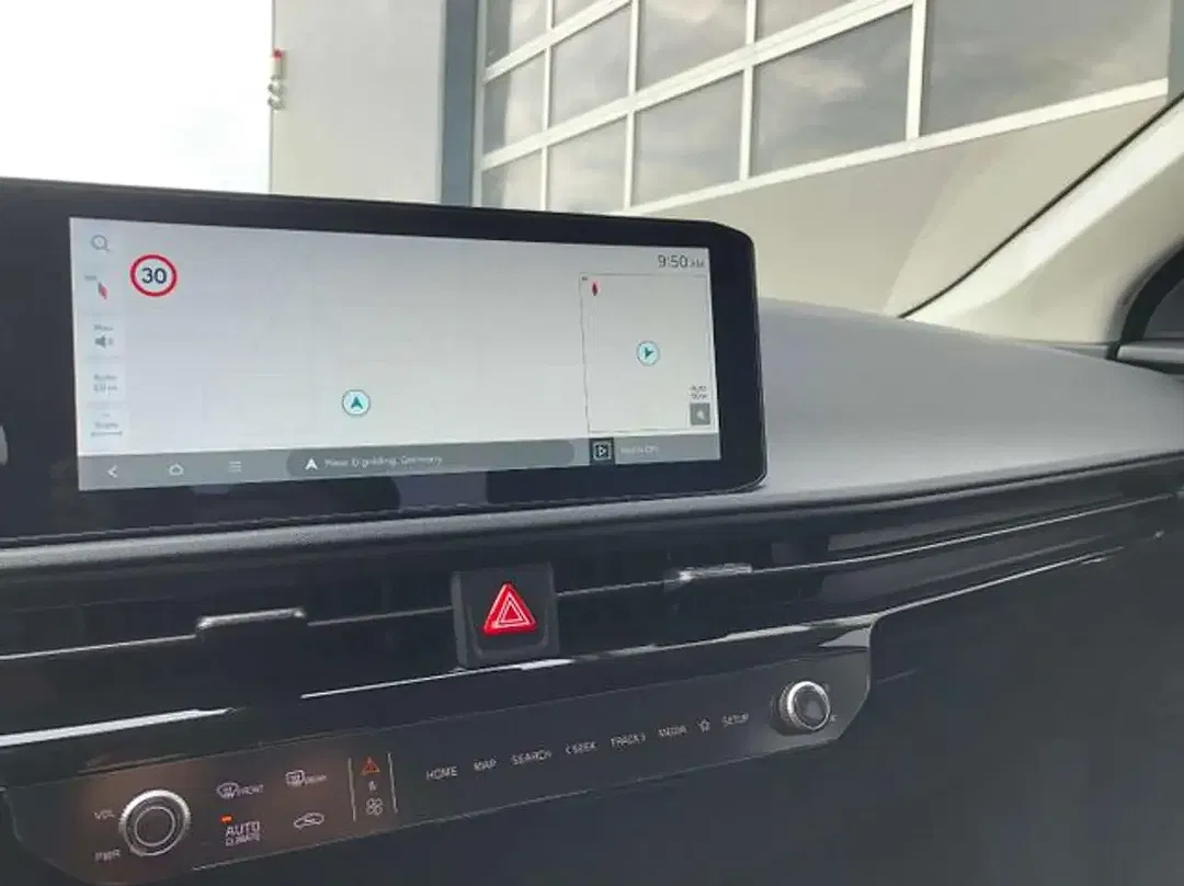 Kia EV6 Air - Thumbnail 10