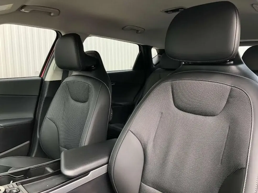 Kia EV6 Air - Thumbnail 7