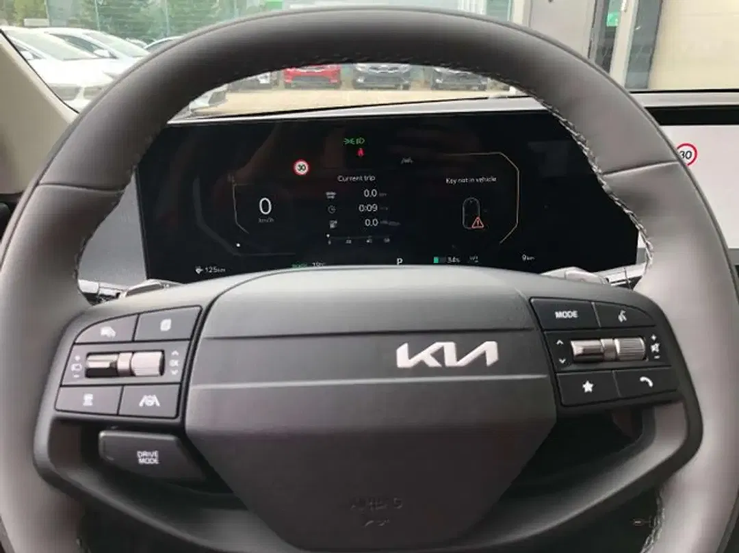 Kia EV6 Air - Thumbnail 9