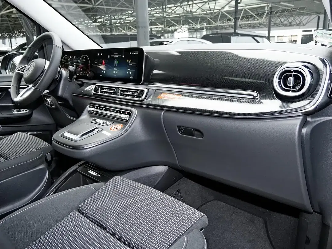 Mercedes-Benz V 300 Style - foto 15