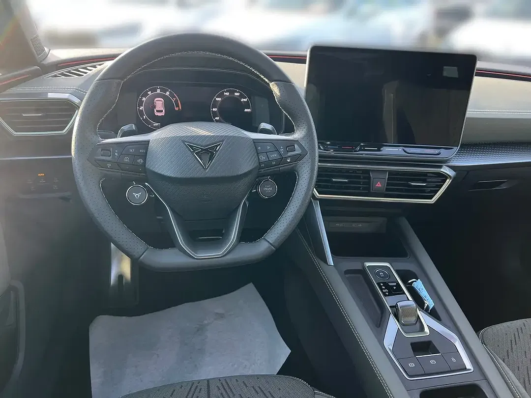 CUPRA Leon 2.0 TSI 4Drive VZ Sportstourer Tribe Edition - Thumbnail 10