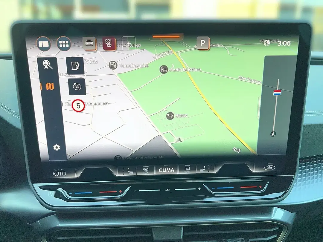 CUPRA Leon 2.0 TSI 4Drive VZ Sportstourer Tribe Edition - Thumbnail 11