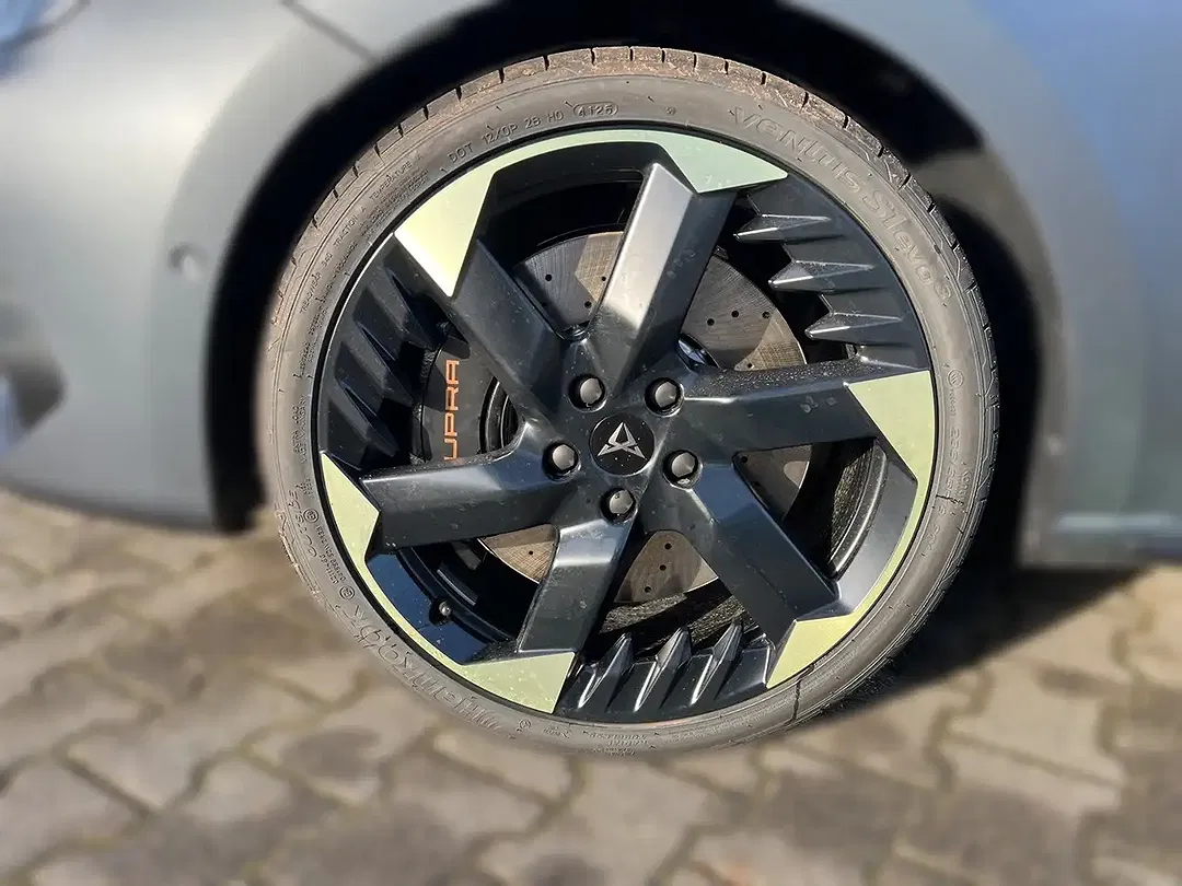 CUPRA Leon 2.0 TSI 4Drive VZ Sportstourer Tribe Edition - Thumbnail 6