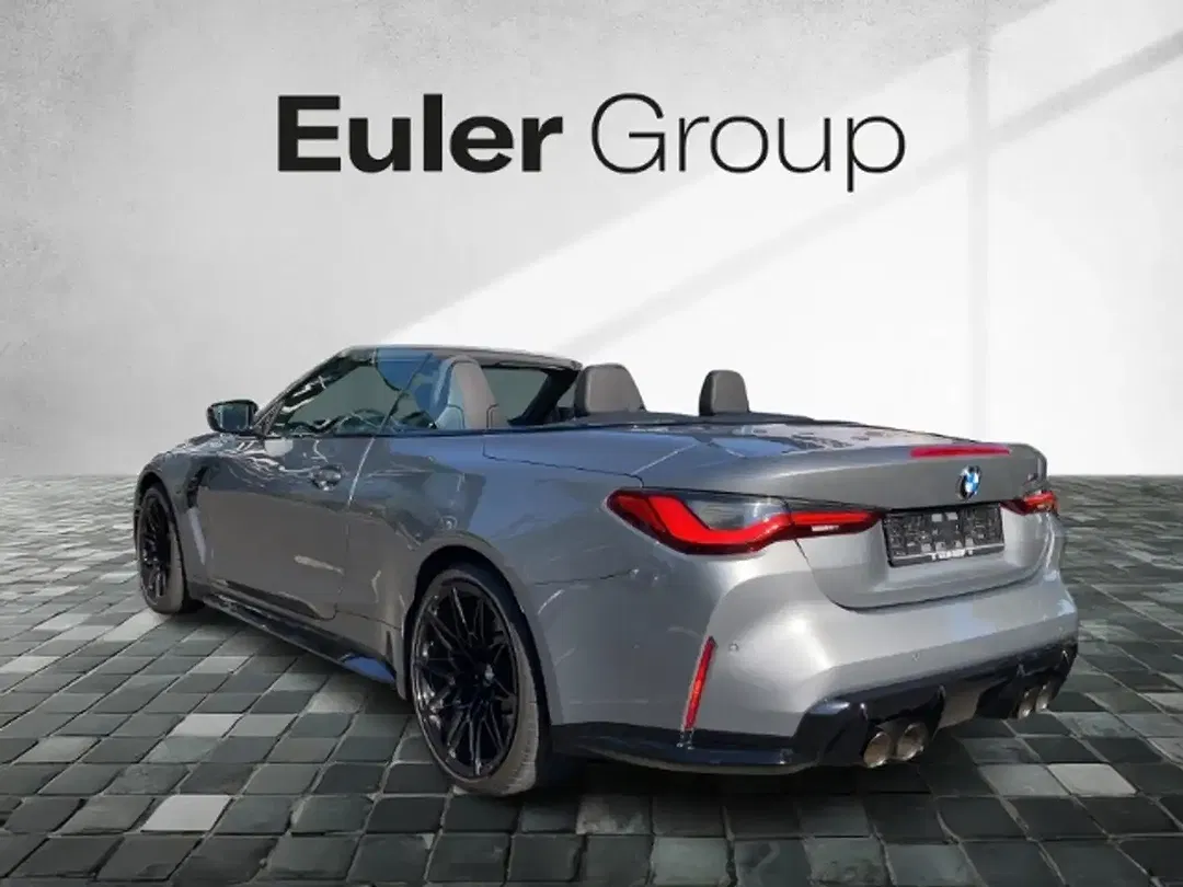 BMW M4 Competition Convertible - Thumbnail 3