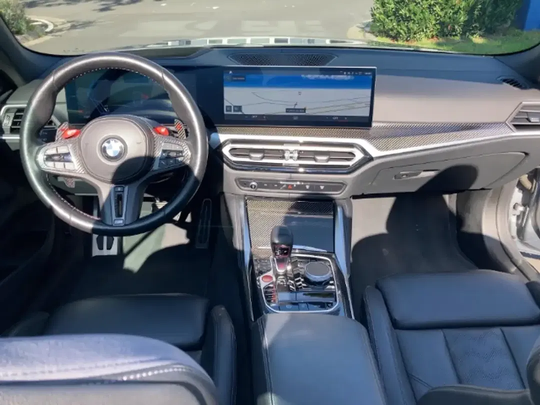 BMW M4 Competition Convertible - Thumbnail 8