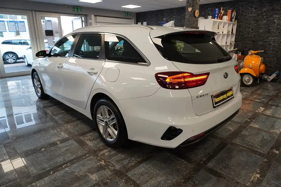 Kia Ceed SW / cee'd SW AMT - foto 15