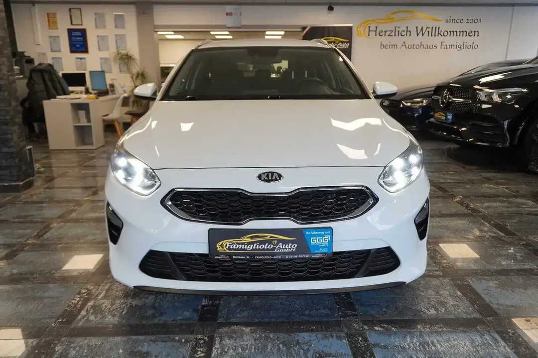 Kia Ceed SW / cee'd SW AMT - Thumbnail 6