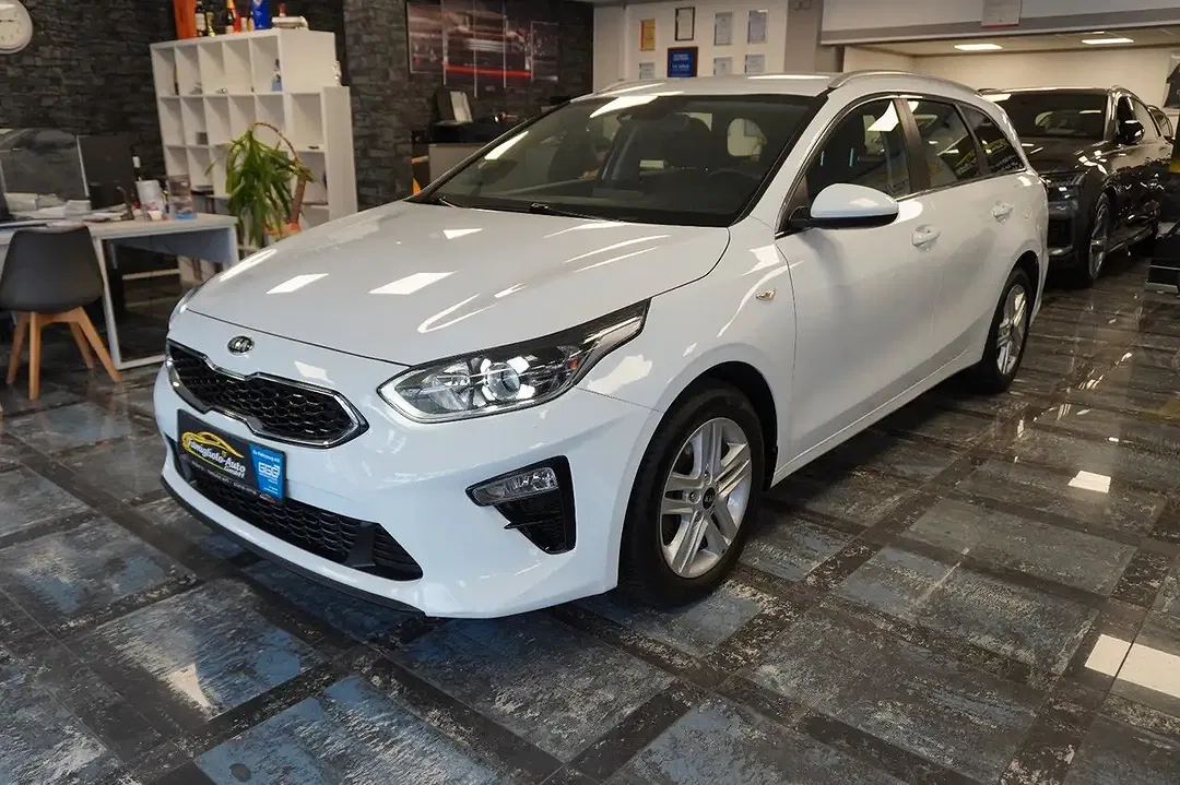 Kia Ceed SW / cee'd SW AMT - Thumbnail 9