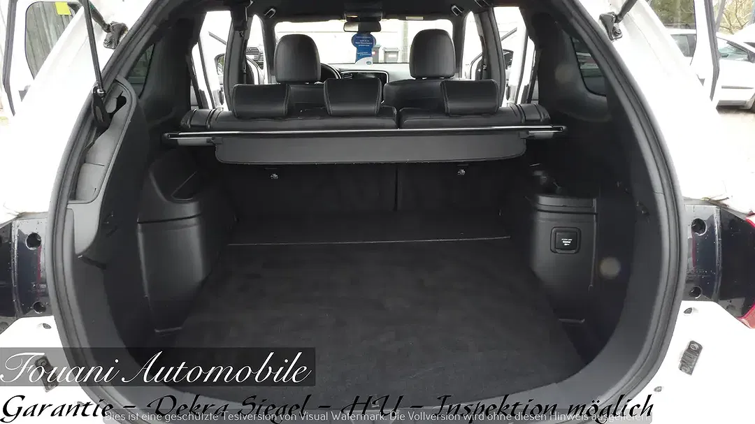 Mitsubishi Outlander PHEV 4WD Plus Spirit - Thumbnail 14