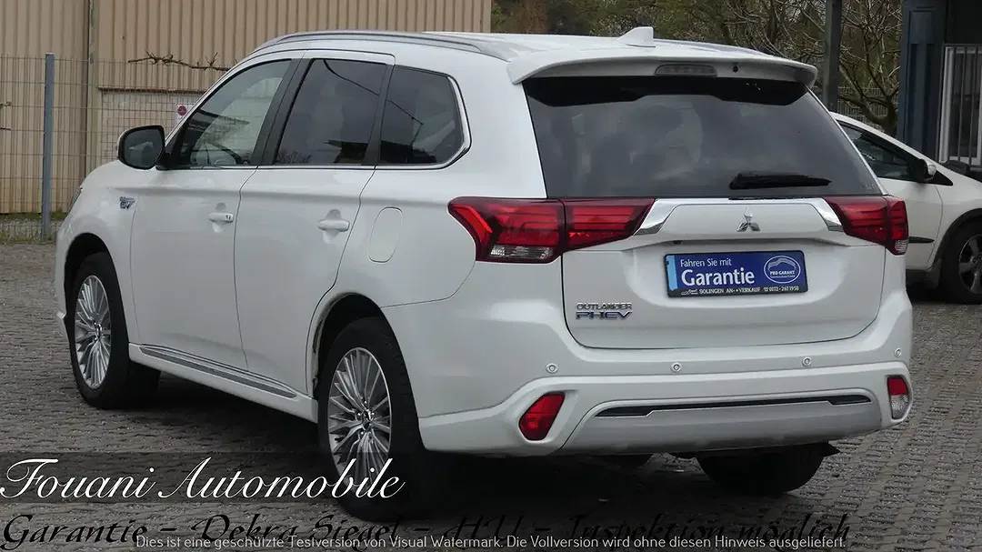Mitsubishi Outlander PHEV 4WD Plus Spirit - Thumbnail 6