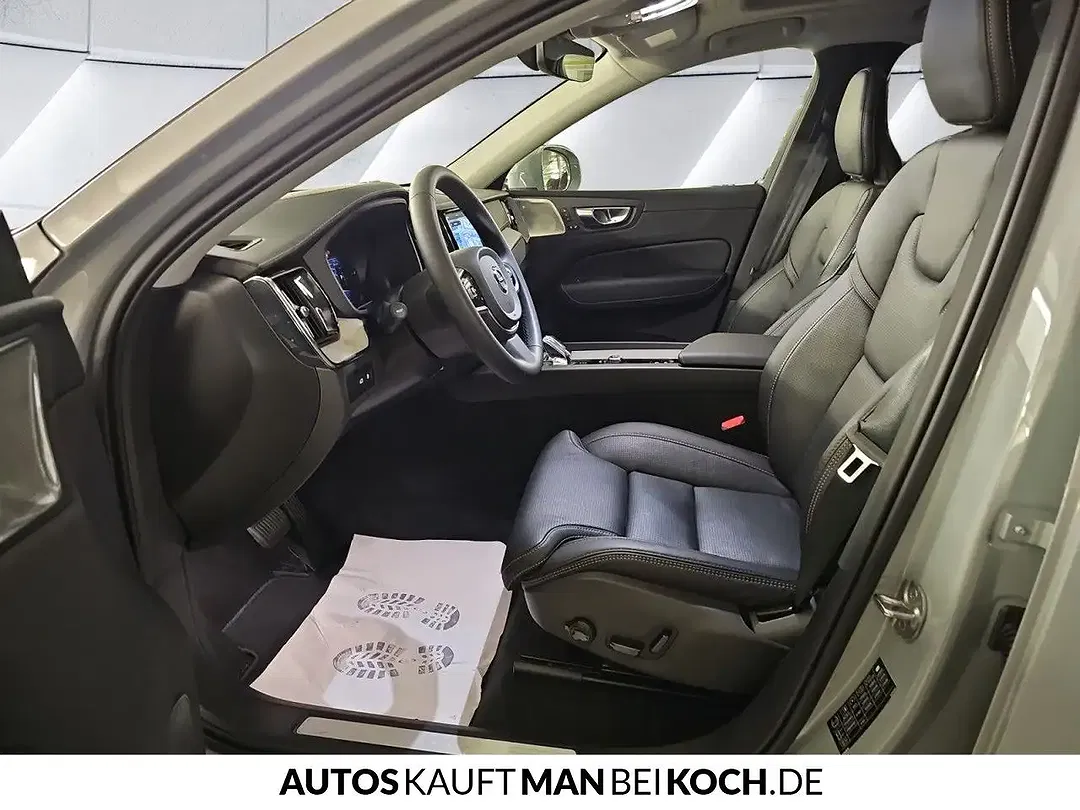 Volvo XC60 T6 PHEV Hybrid AWD Ultra Bright - Thumbnail 5