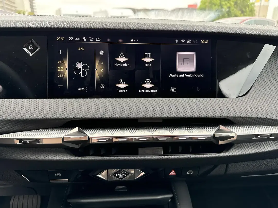 DS Automobiles DS 4 - Thumbnail 12