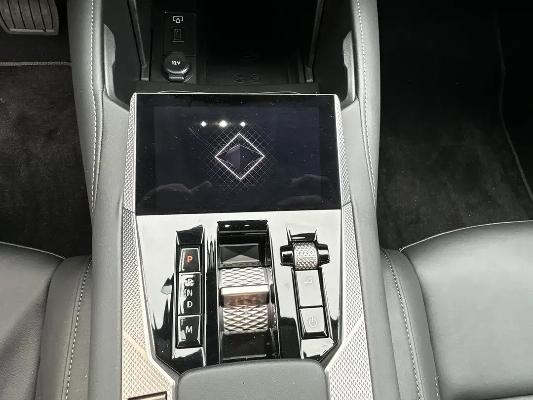 DS Automobiles DS 4 - Thumbnail 13
