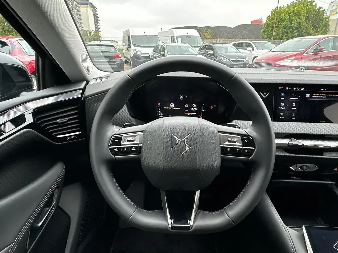 DS Automobiles DS 4 - Thumbnail 9
