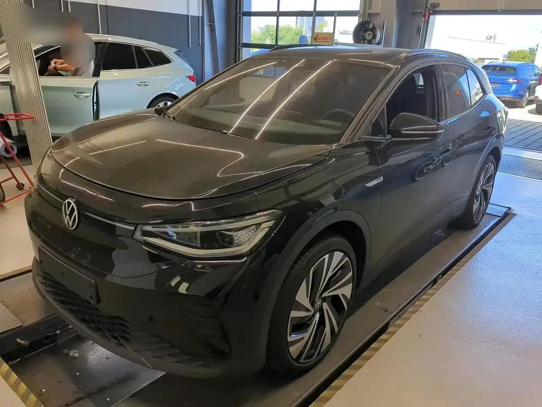 Volkswagen ID.4 Pro Performance - Thumbnail 1