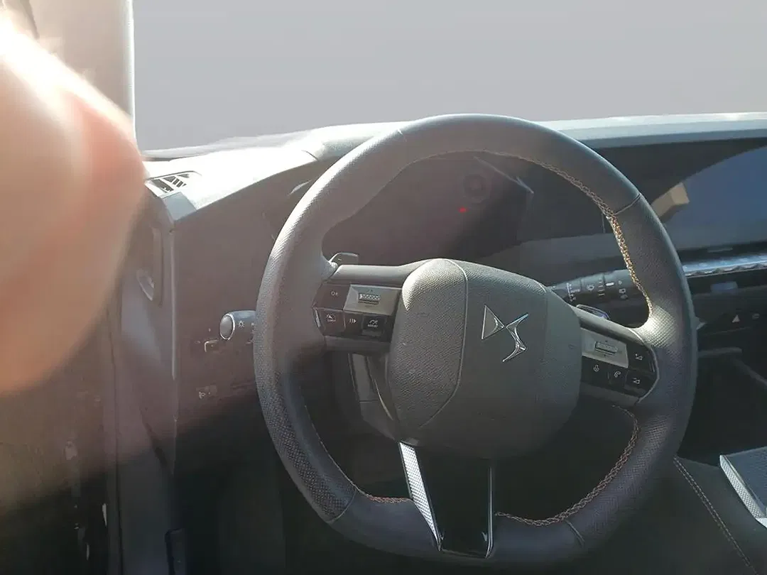 DS Automobiles DS 4 - foto 14