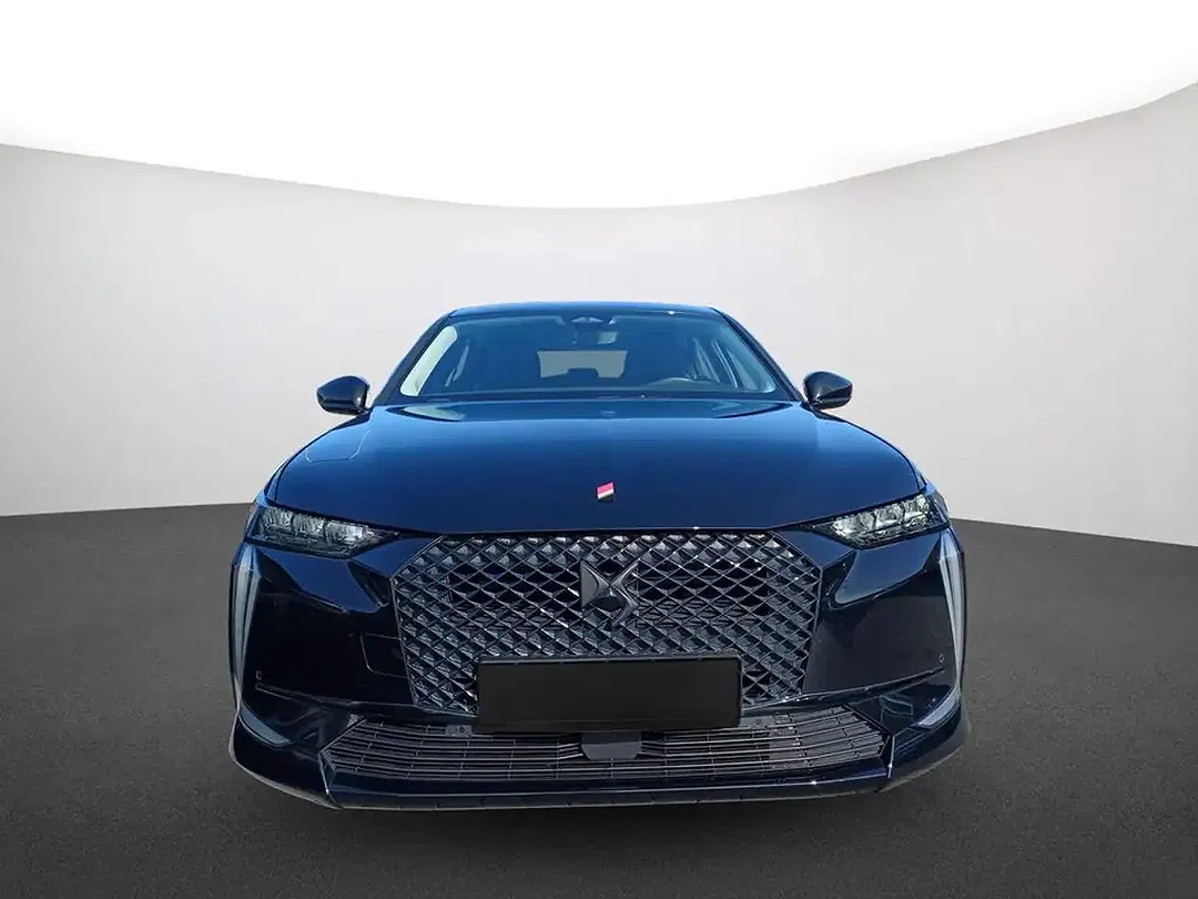 DS Automobiles DS 4 - Thumbnail 4