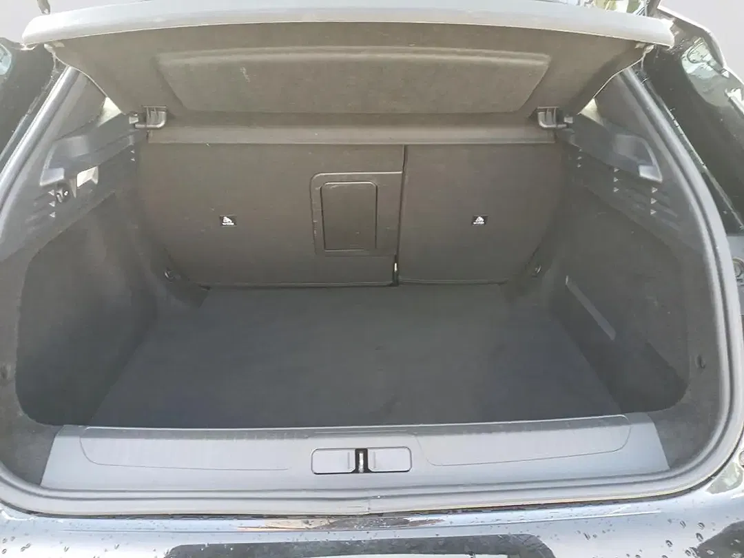 DS Automobiles DS 4 - Thumbnail 8