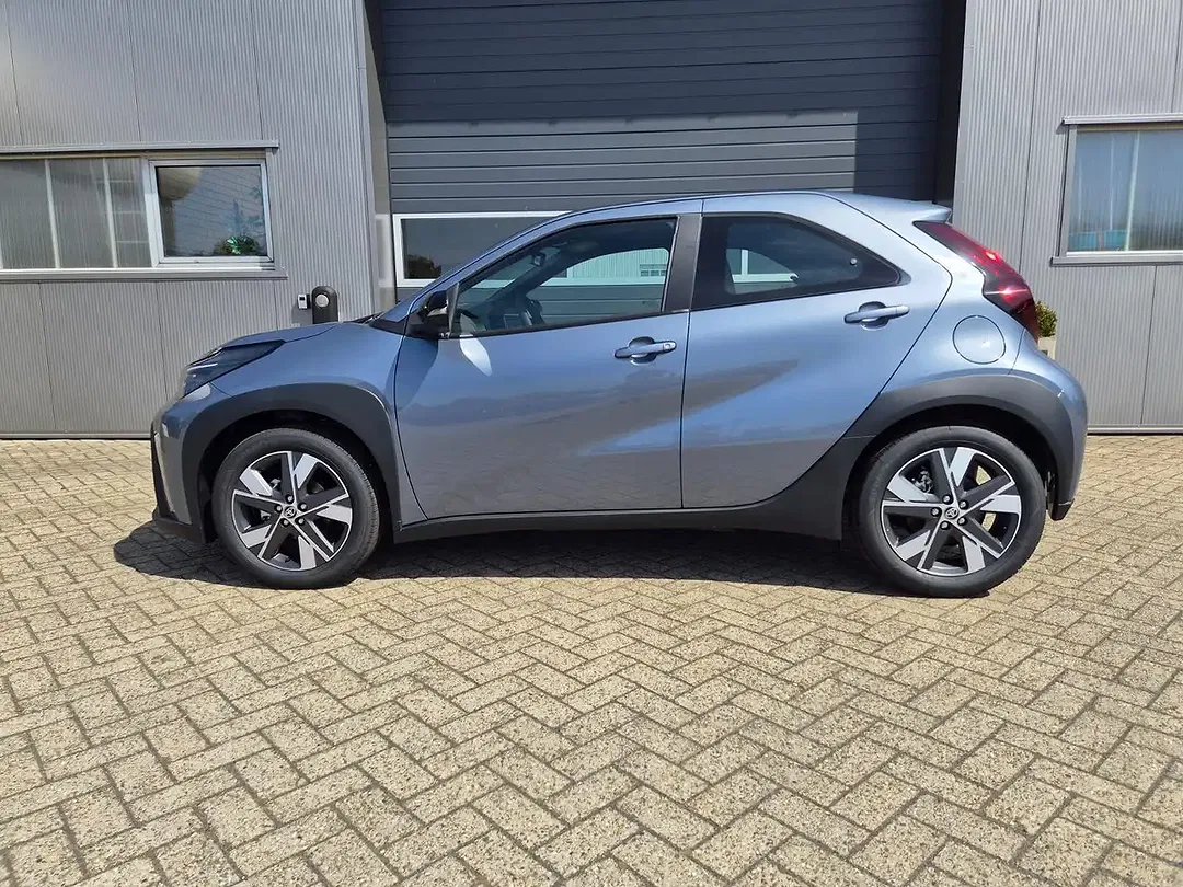 Toyota Aygo X 1.5 AUT Hybrid - Thumbnail 2
