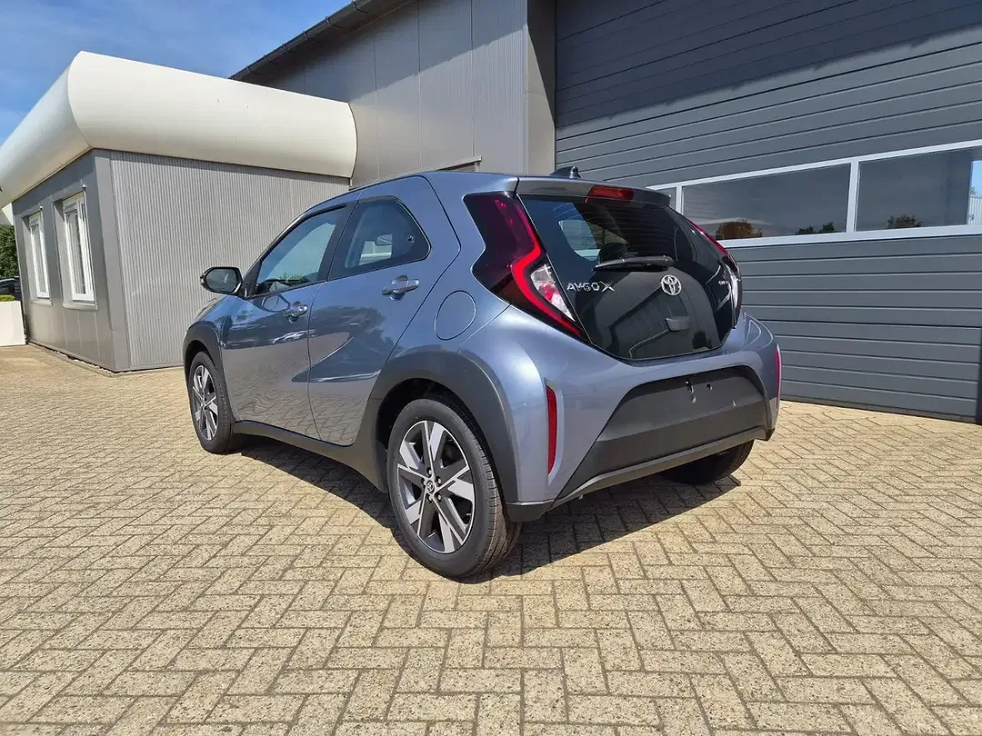 Toyota Aygo X 1.5 AUT Hybrid - Thumbnail 3