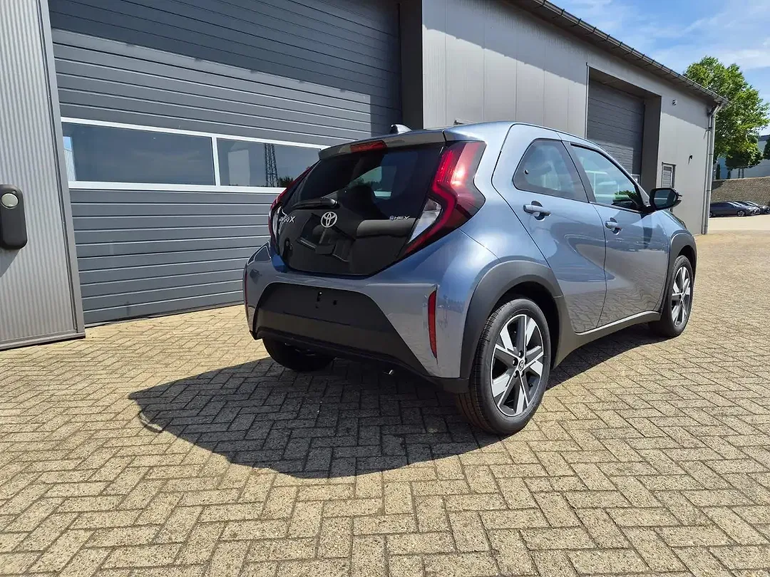 Toyota Aygo X 1.5 AUT Hybrid - Thumbnail 5