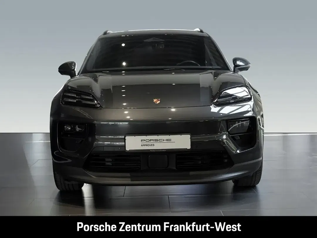 Porsche Macan 4 - Thumbnail 4
