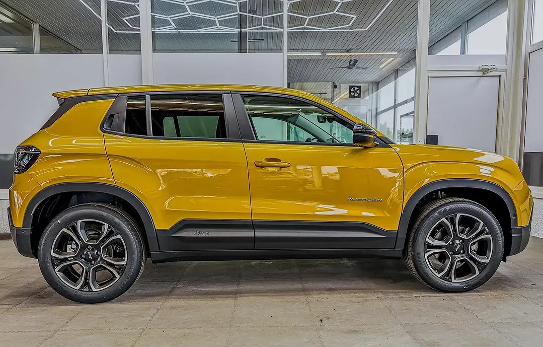 Jeep Avenger Summit - Thumbnail 4