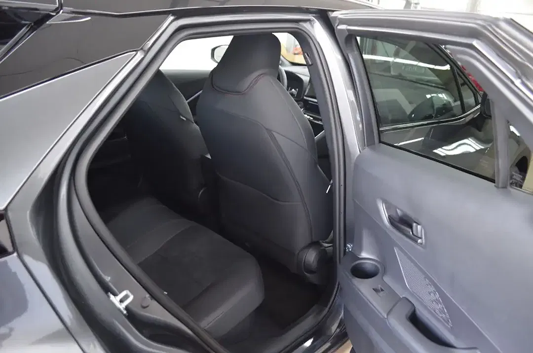 Toyota C-HR PHEV GR Sport - Thumbnail 12