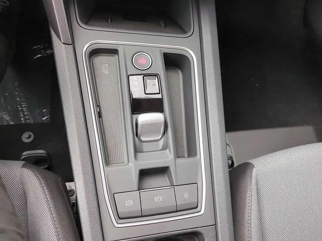 SEAT Leon 1.5 eTSI DSG AUT Road Edition - Thumbnail 12