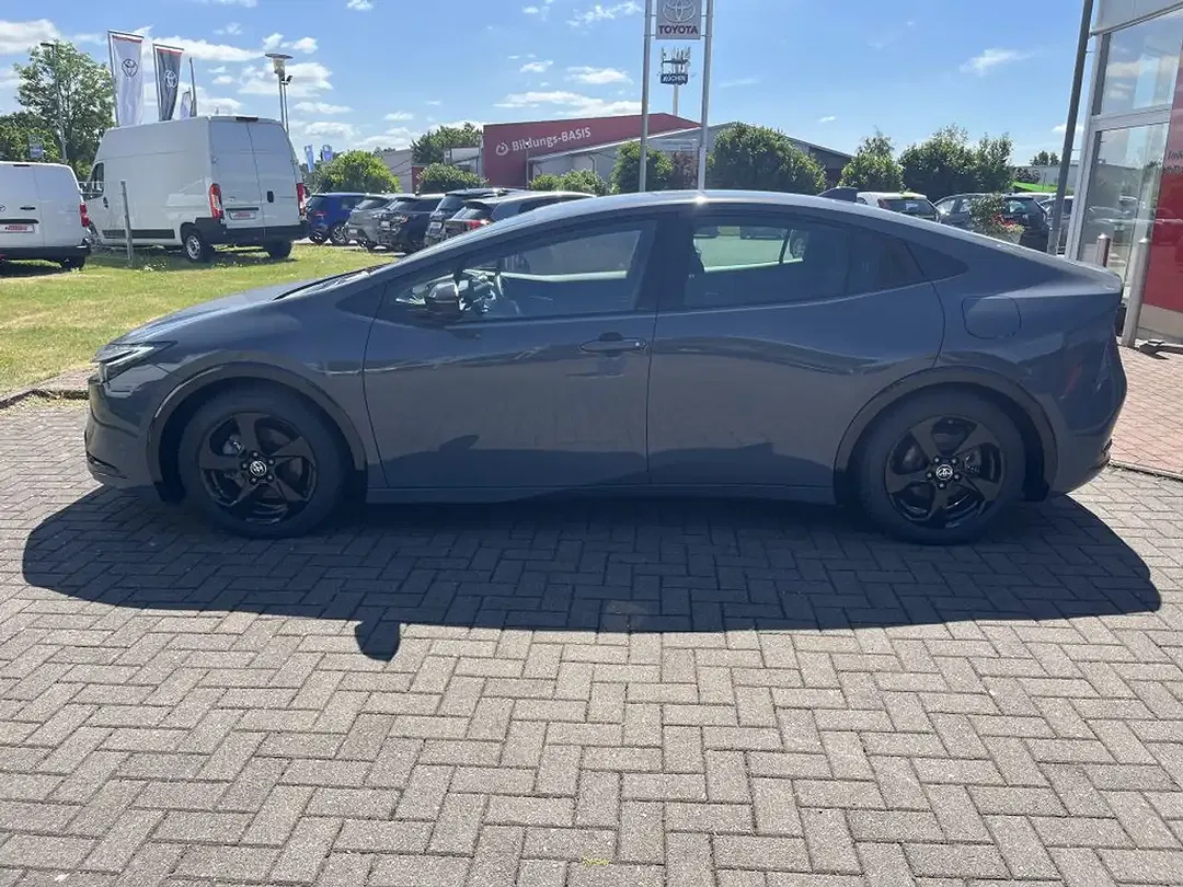 Toyota Prius PHEV Executive - foto 2