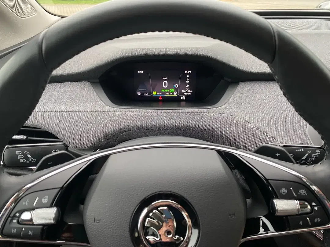 Skoda Enyaq 80 Loft - Thumbnail 12