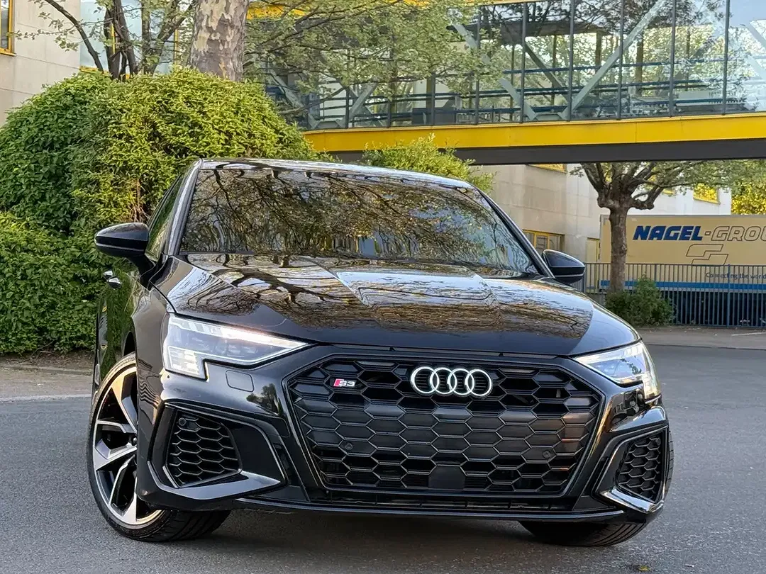 Audi S3 2.0 TFSI quattro Matrix LED Sportback - Thumbnail 4