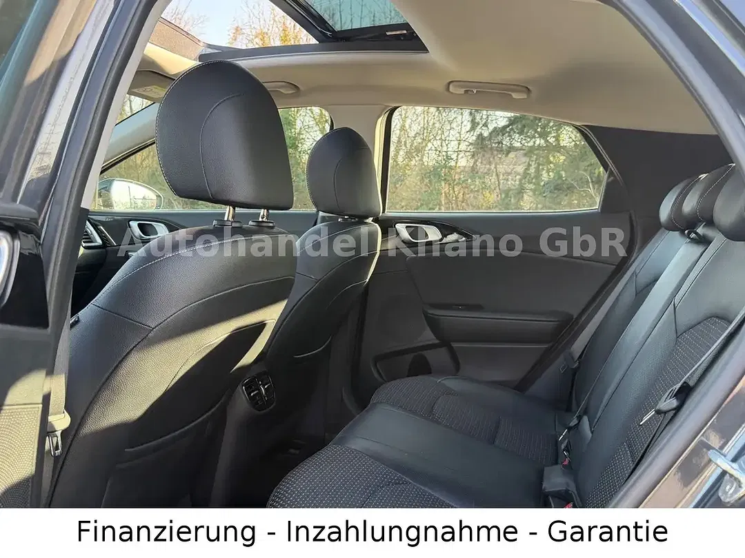 Kia XCeed Spirit - Thumbnail 4