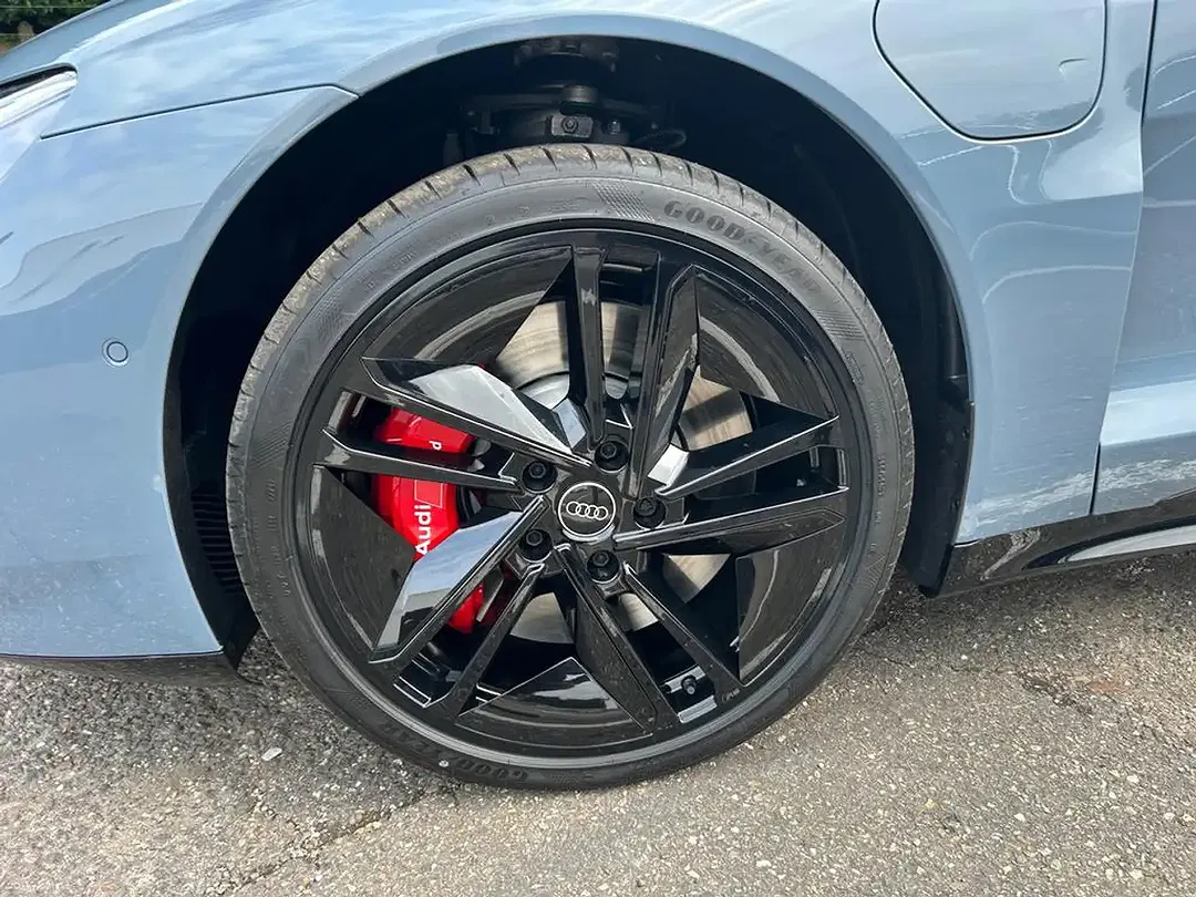 Audi S1 e-tron - foto 11