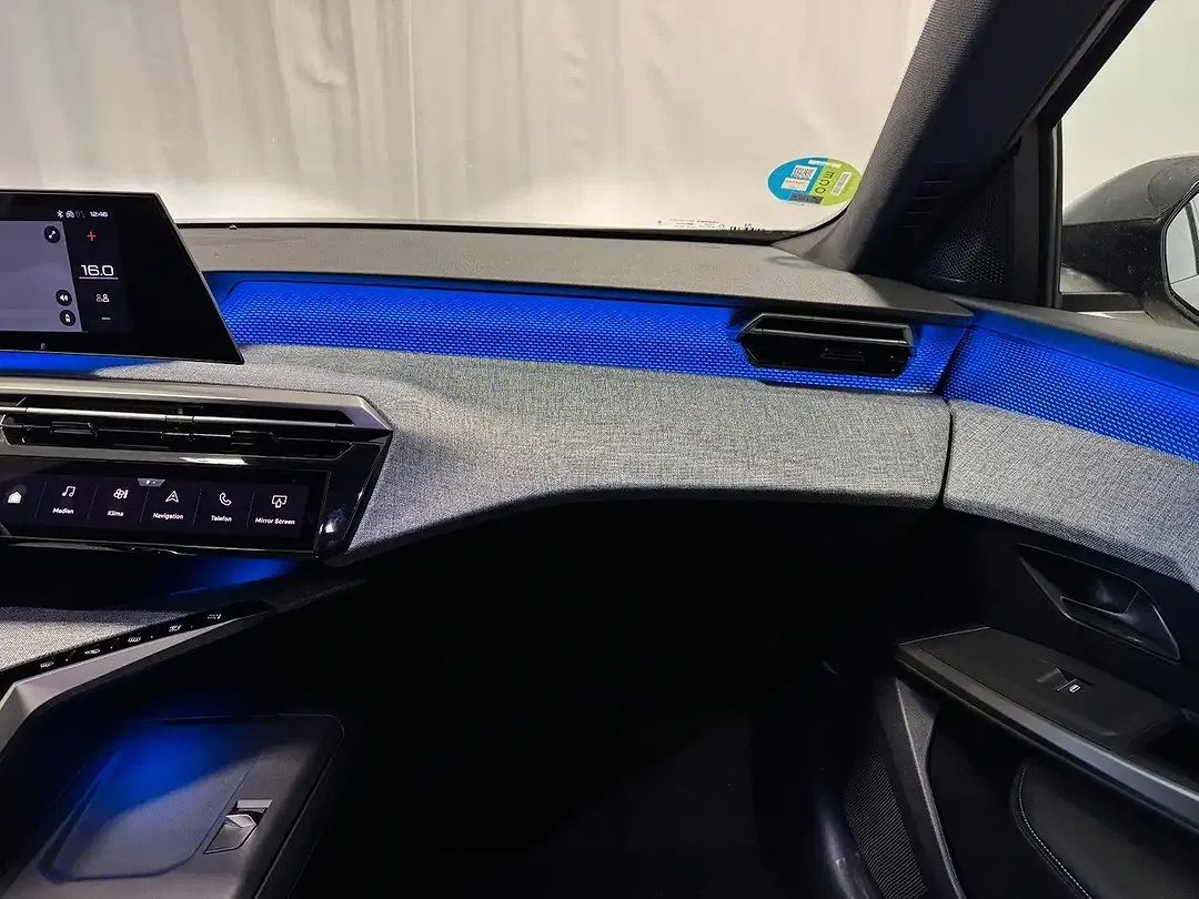 Peugeot 5008 145 Hybrid GT Exclusive - Thumbnail 23