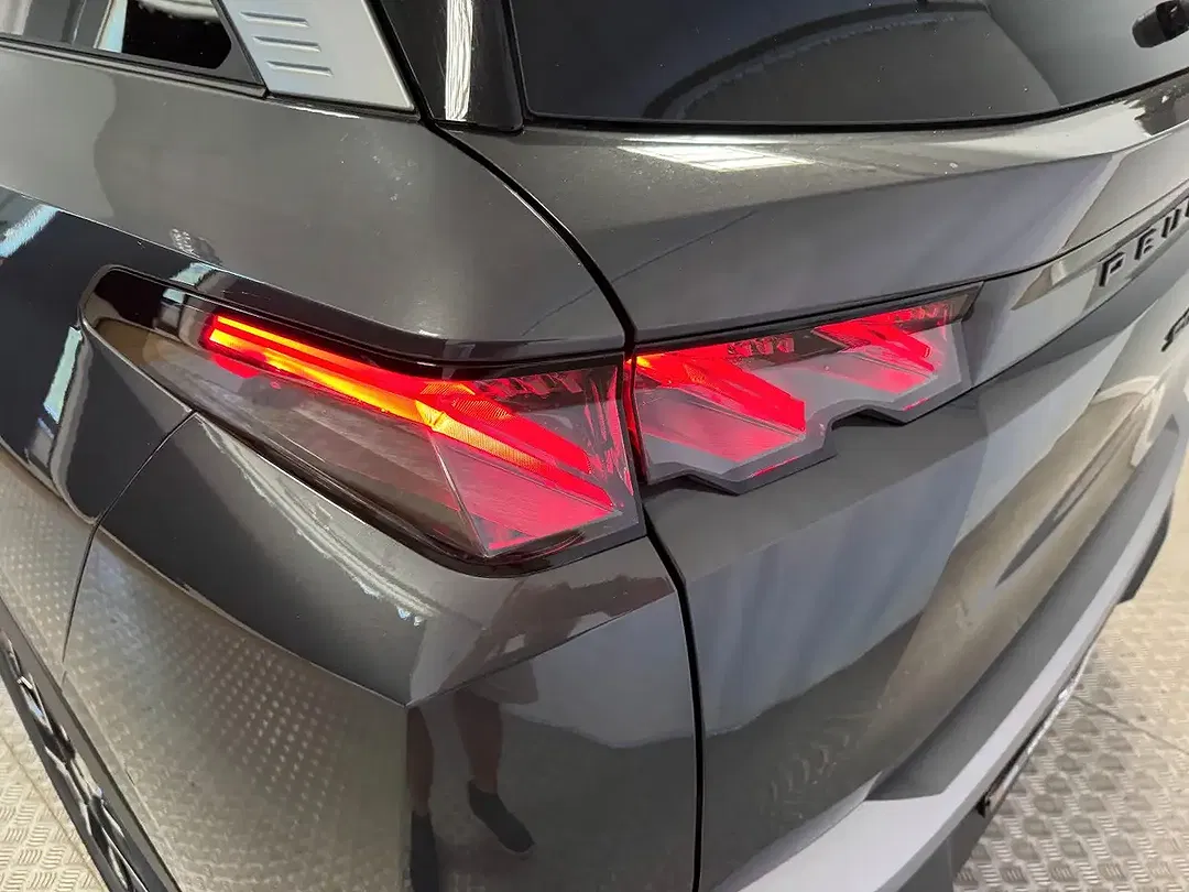 Peugeot 5008 145 Hybrid GT Exclusive - Thumbnail 27