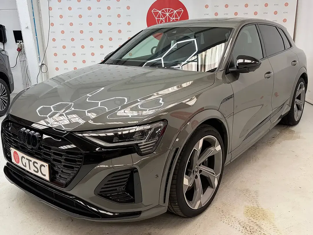 Audi SQ8 e-tron Matrix LED - Thumbnail 5
