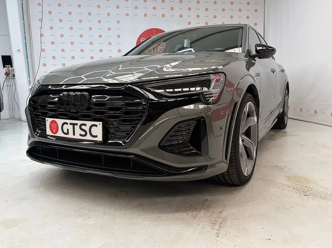 Audi SQ8 e-tron Matrix LED - Thumbnail 6