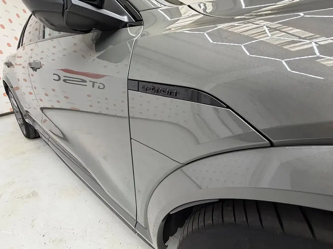 Audi SQ8 e-tron Matrix LED - Thumbnail 9
