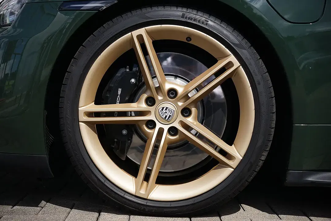 Porsche Taycan Sport Turismo - Thumbnail 12