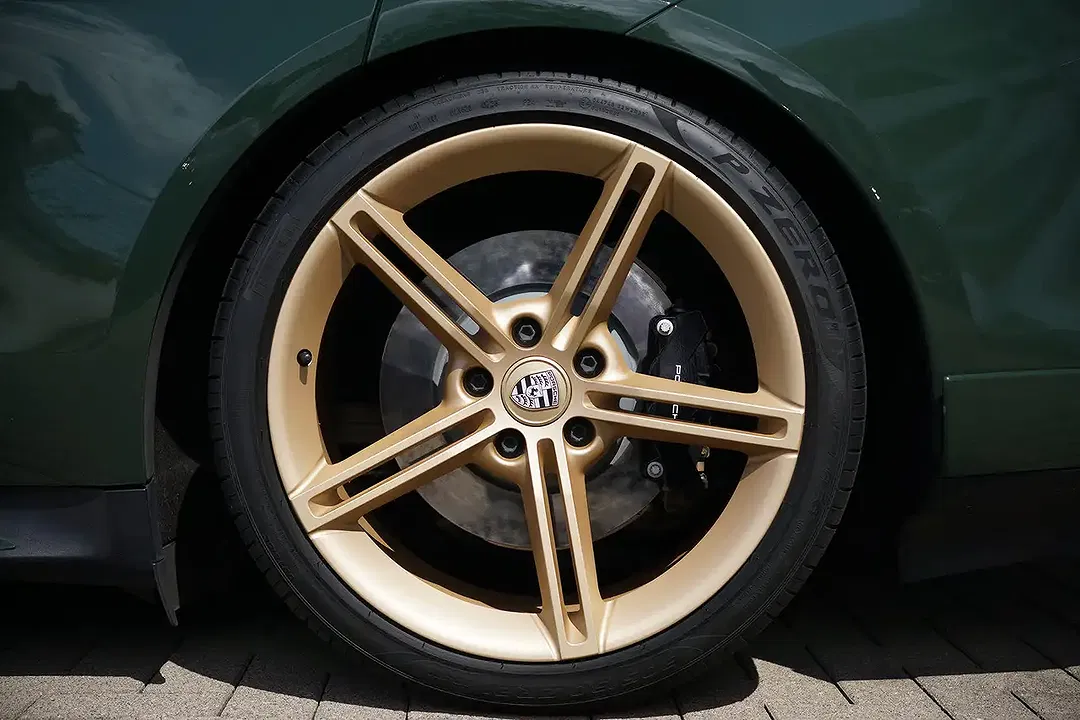 Porsche Taycan Sport Turismo - Thumbnail 13