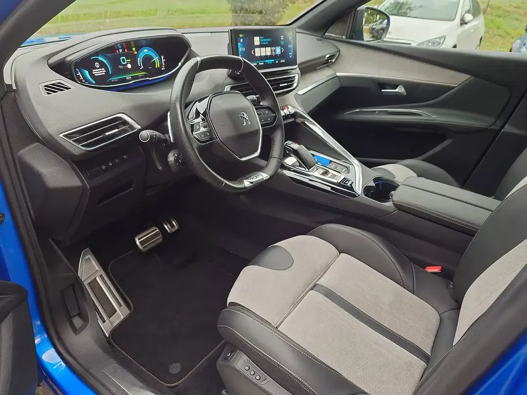 Peugeot 3008 4x4 Hybrid4 GT - Thumbnail 12