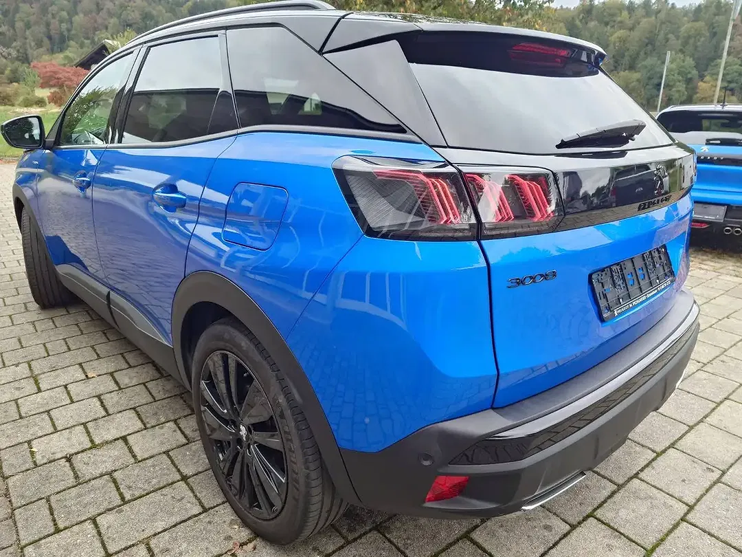 Peugeot 3008 4x4 Hybrid4 GT - Thumbnail 3