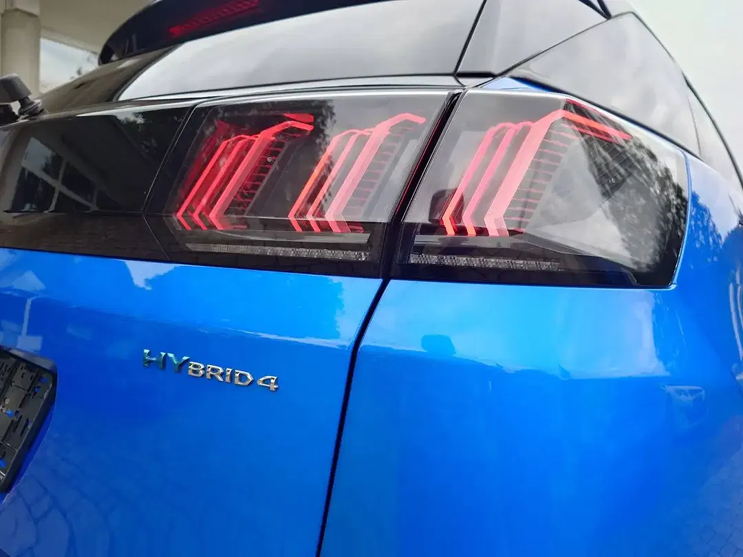 Peugeot 3008 4x4 Hybrid4 GT - Thumbnail 9